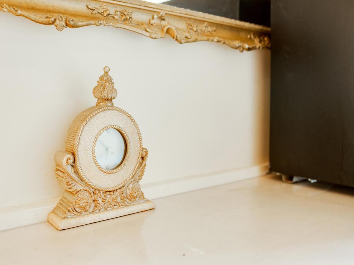 Oyo London Lodge Экстерьер фото